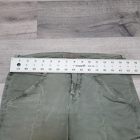 J brand skinny cargo pants, size 27 - Picture 10 of 10
